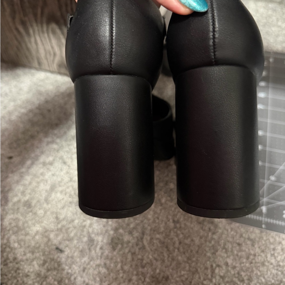 Jellypop Black T-Strap Platform Block Heels - Picture 7 of 8